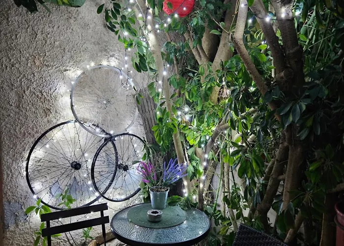 アパート Classical With Style In The Town エルムポリ